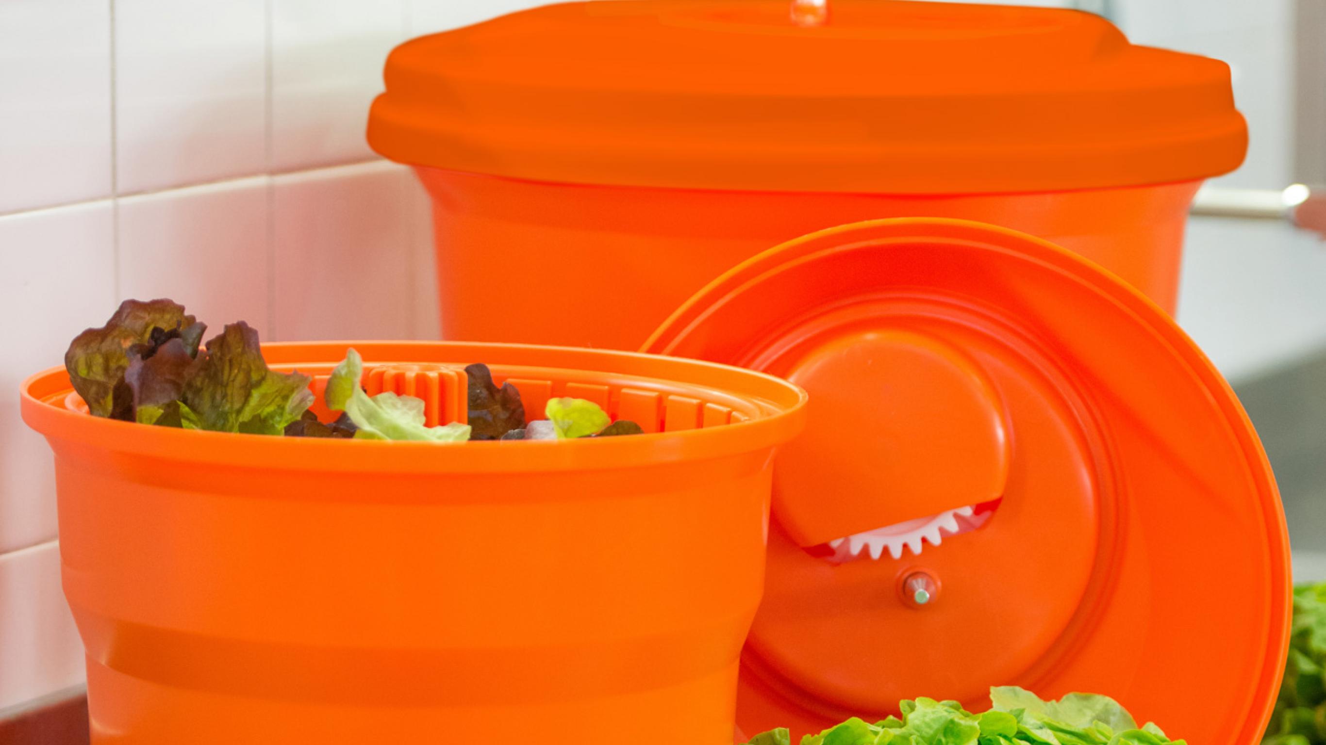 Dynamic E002 Manual Salad Spinner - 5 gal Capacity